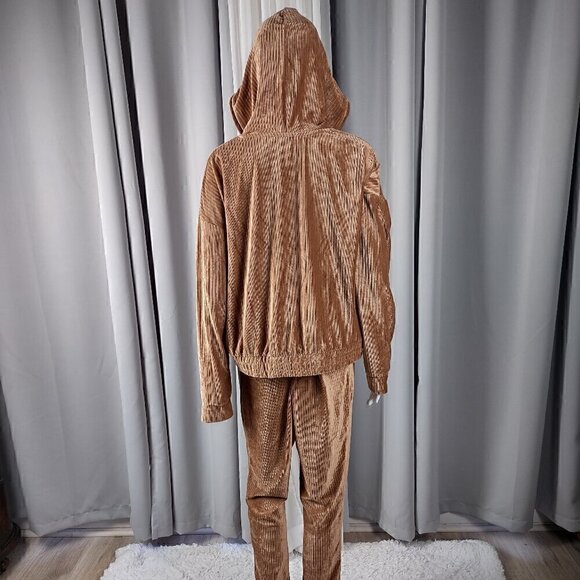 No Boundaries Brown Elastic Waist Hoodie & Pants. Hoodie Sz 21 Pants Sz 19 (NWT) - Picture 3 of 16